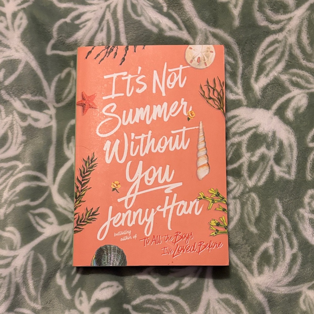 Jenny Han "It's Not Summer Without You" - Coral Paperback Novel
